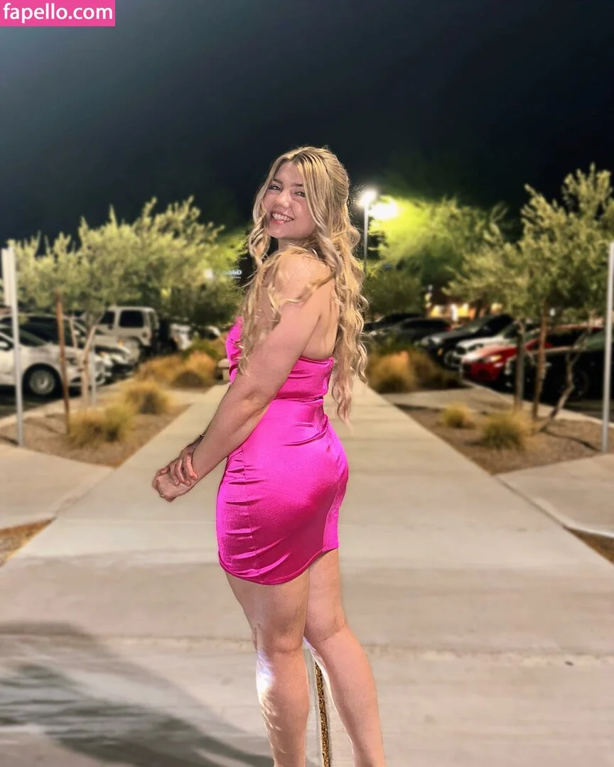 TaylorLiz Onlyfans Photo Gallery 