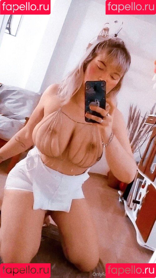 clemenbujazha Onlyfans Photo Gallery 