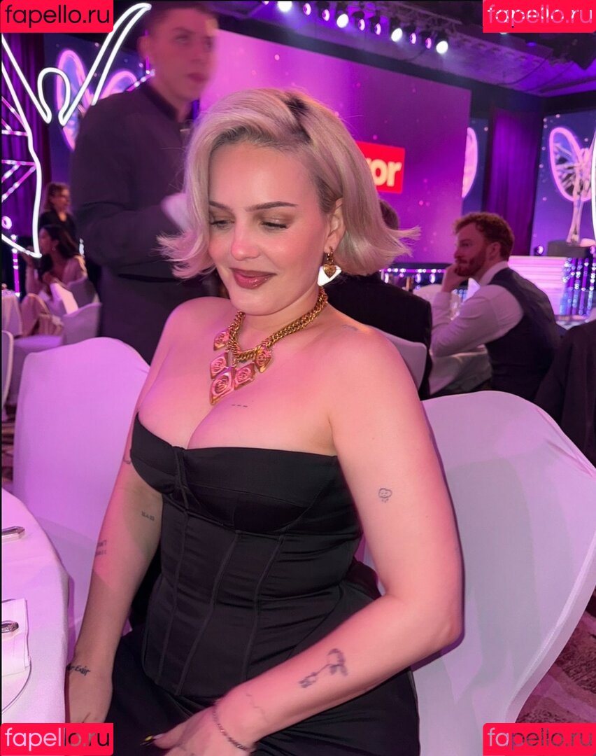 ayanami_reii Onlyfans Photo Gallery 