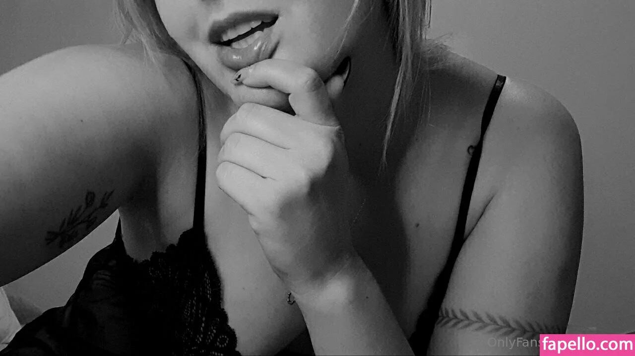 maifree Onlyfans Photo Gallery 