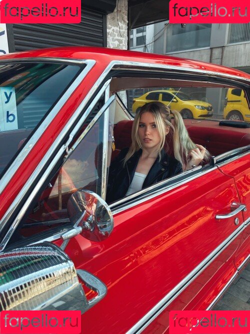 Vikneska Onlyfans Photo Gallery 