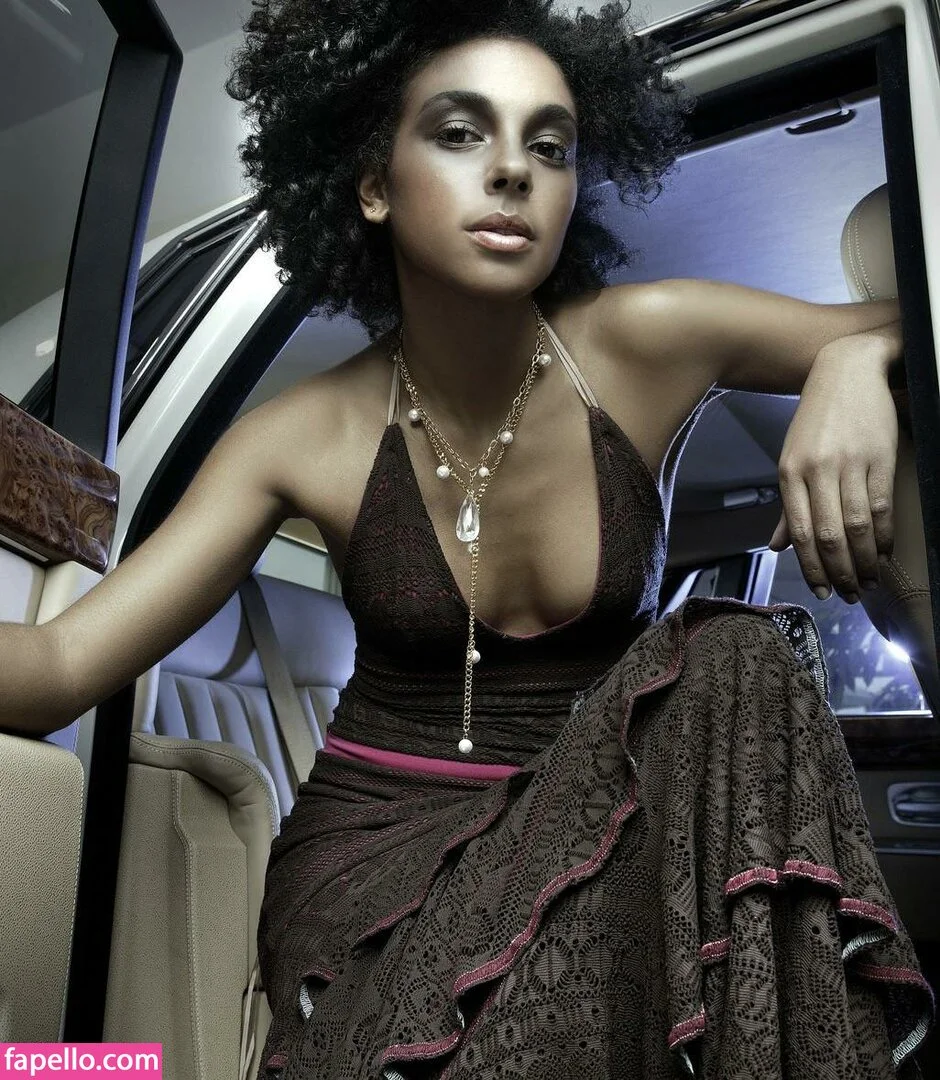 Marsha Thomason Onlyfans Photo Gallery 