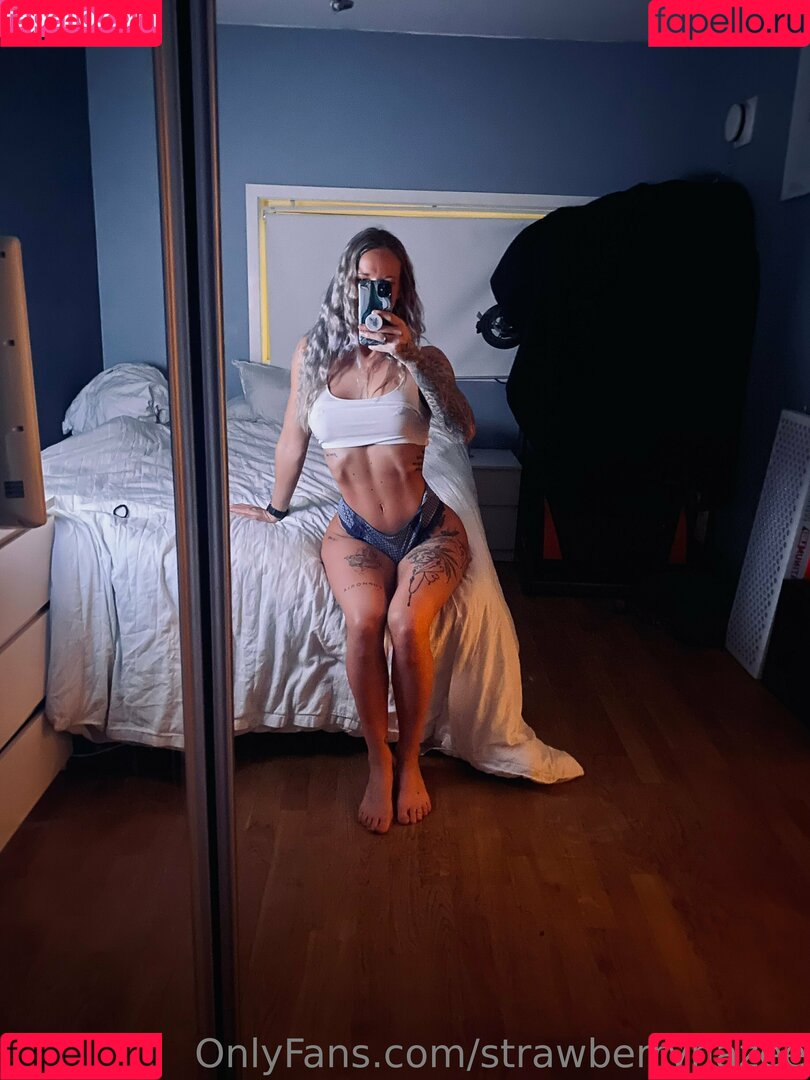 strawberryhazee Onlyfans Photo Gallery 