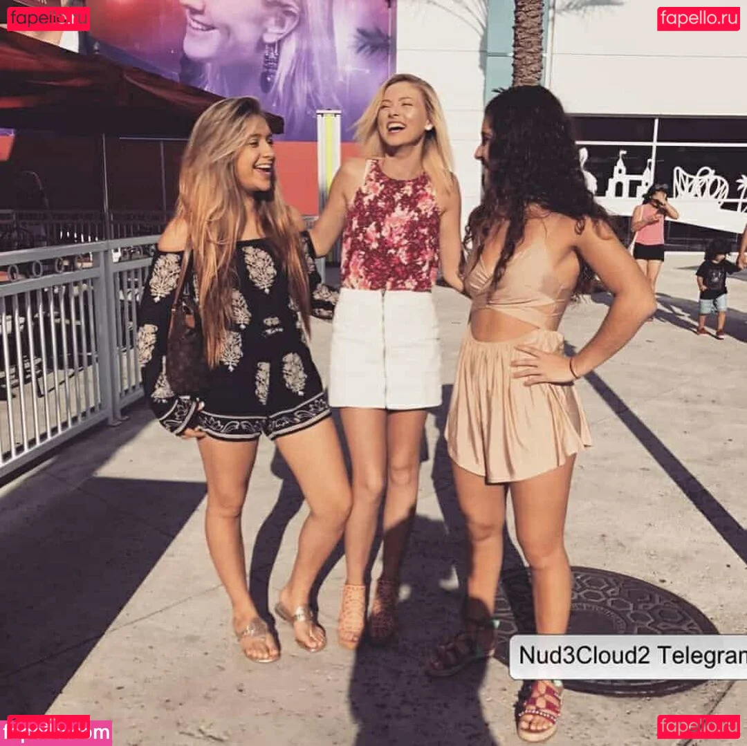 Chloe Mettenbrink Onlyfans Photo Gallery 