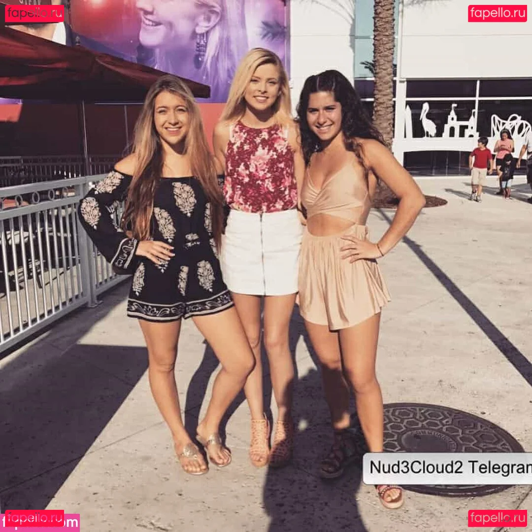 Chloe Mettenbrink Onlyfans Photo Gallery 