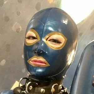 Rumi Rubber Onlyfans Photo Gallery 