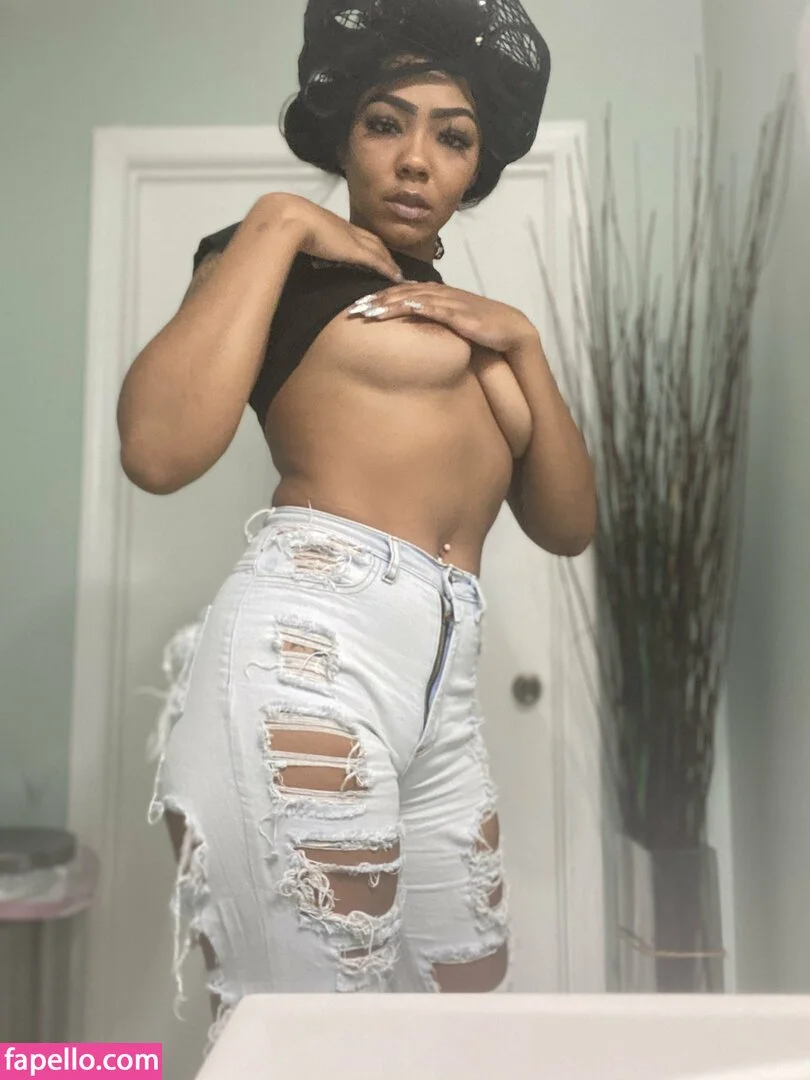 tokyoo Onlyfans Photo Gallery 