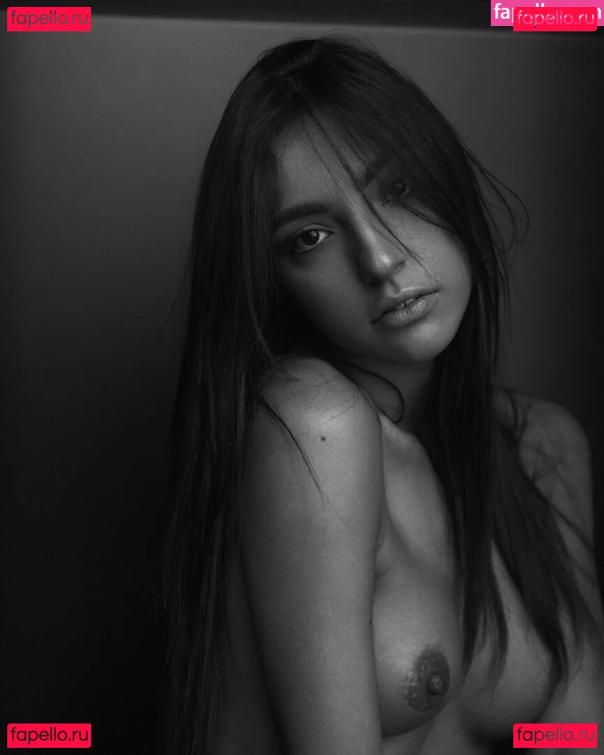 Mathilde Lasry Onlyfans Photo Gallery 