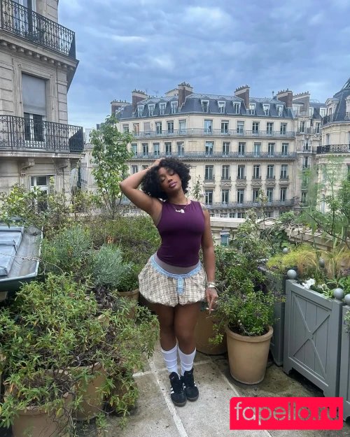 SZA Onlyfans Photo Gallery 