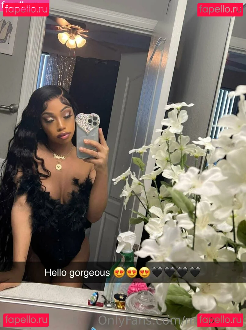 malykah4 Onlyfans Photo Gallery 