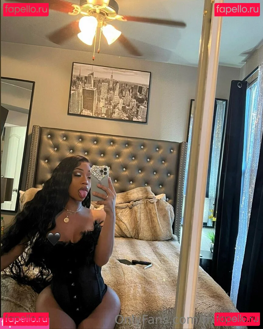 malykah4 Onlyfans Photo Gallery 