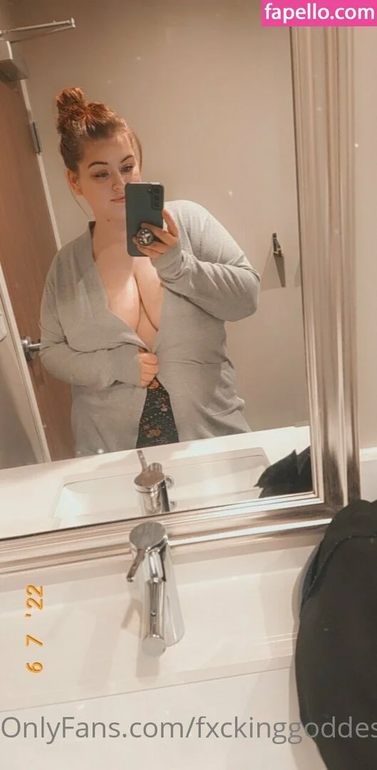 fxckinggoddes Onlyfans Photo Gallery 