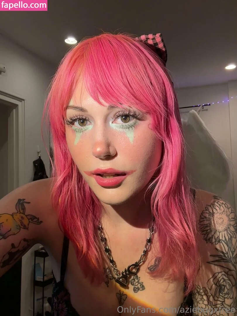 aziebugxfree Onlyfans Photo Gallery 