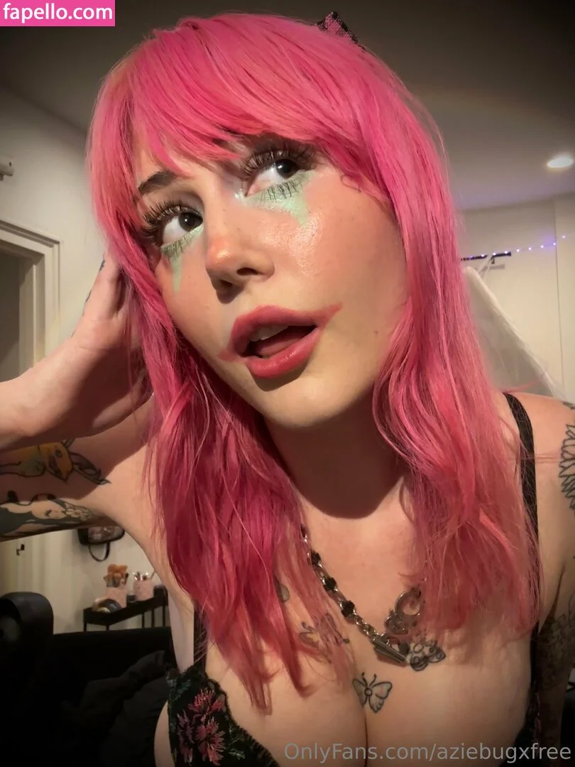 aziebugxfree Onlyfans Photo Gallery 
