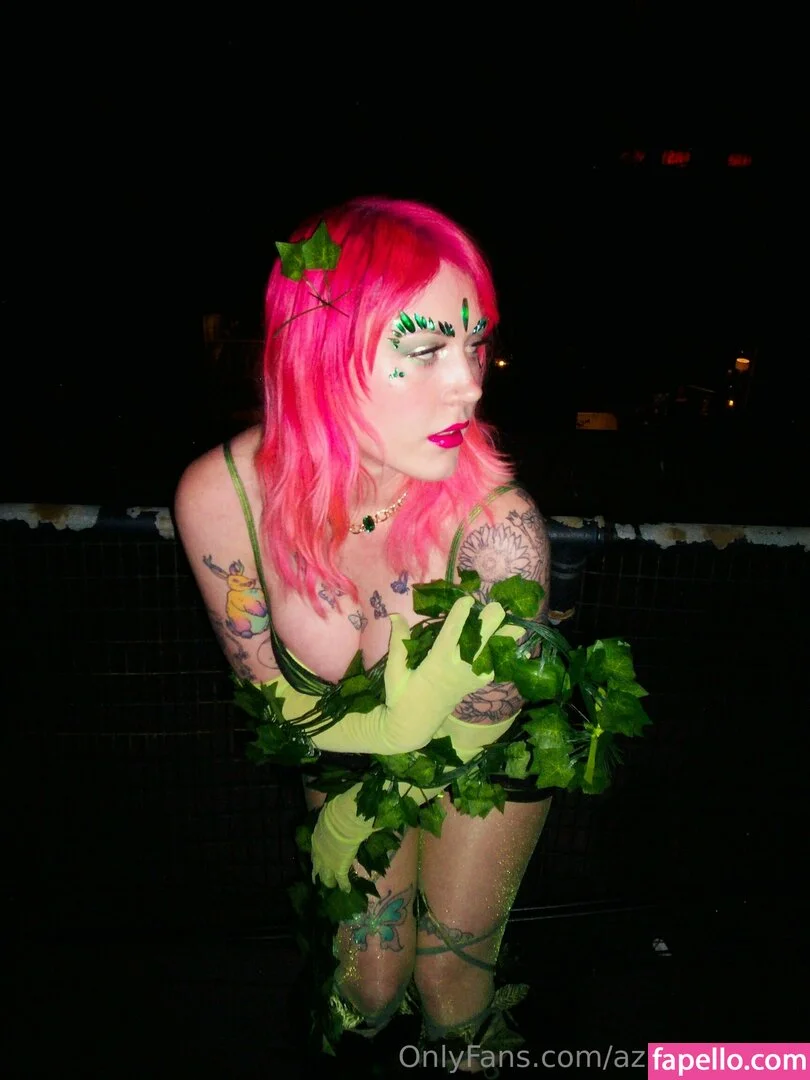 aziebugxfree Onlyfans Photo Gallery 