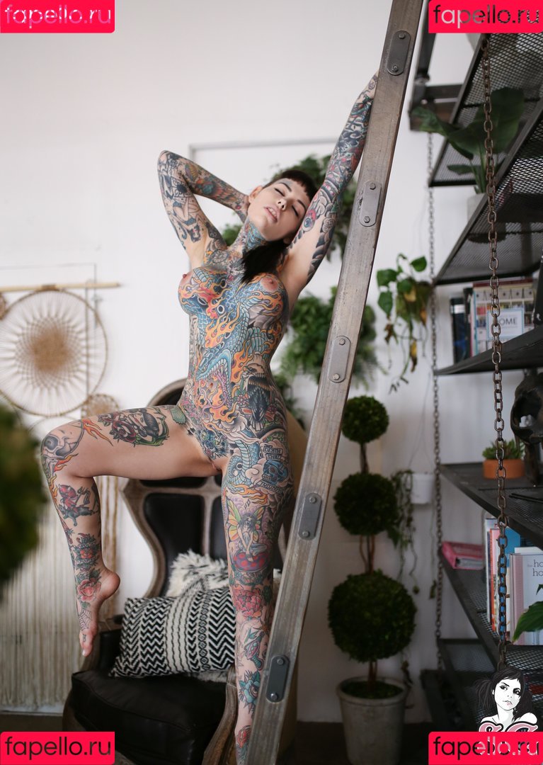 Tiger Lilly Suicide Onlyfans Photo Gallery 