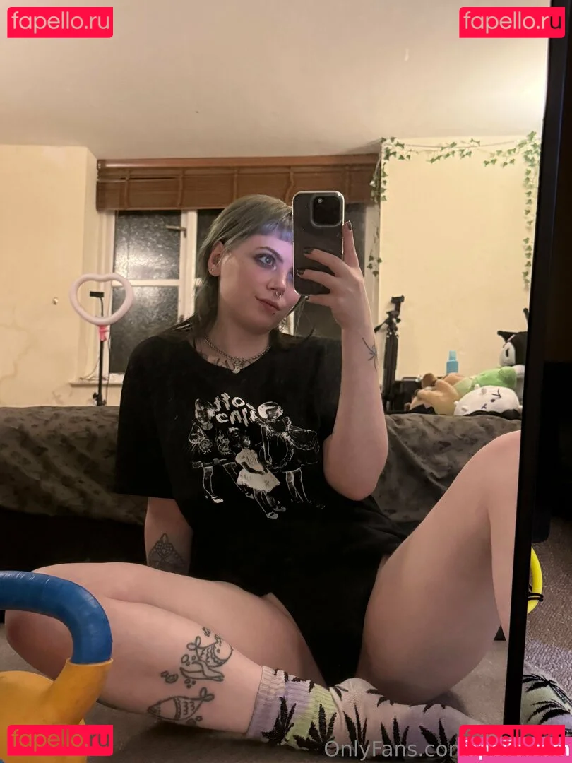 emofwog Onlyfans Photo Gallery 