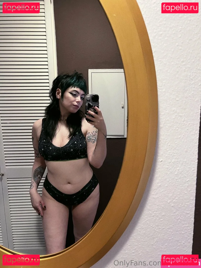 emofwog Onlyfans Photo Gallery 