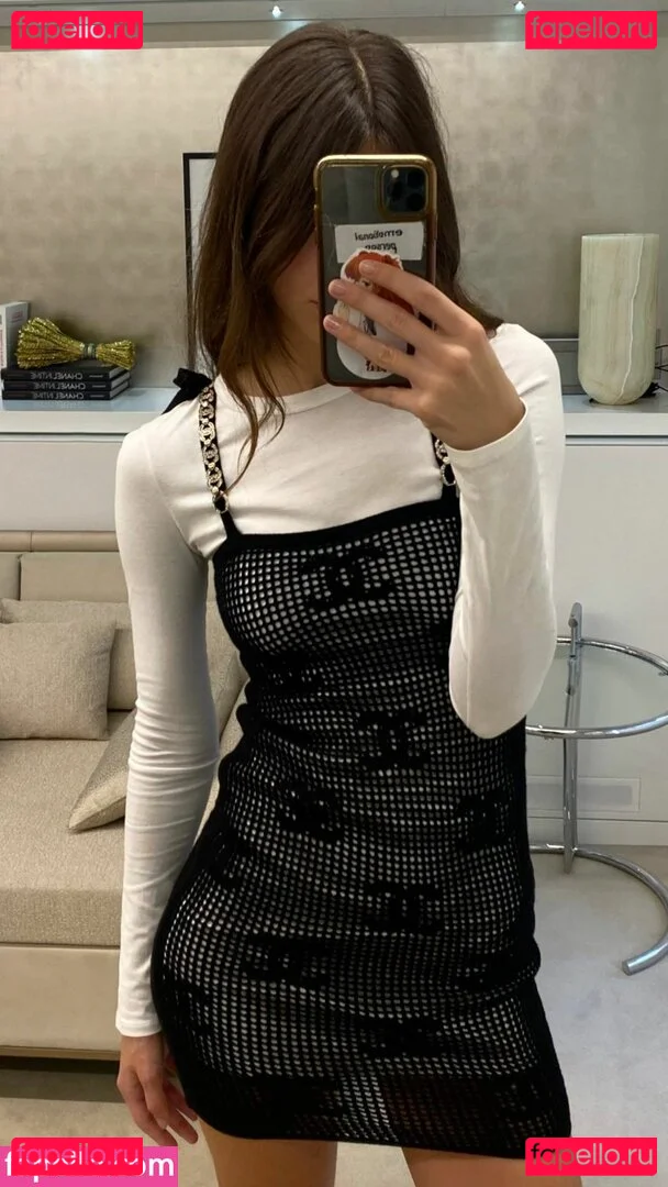 Alizee Gamberini Onlyfans Photo Gallery 