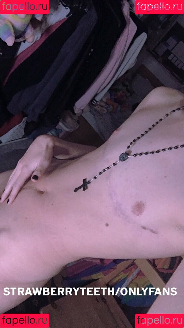 strawberryteeth Onlyfans Photo Gallery 