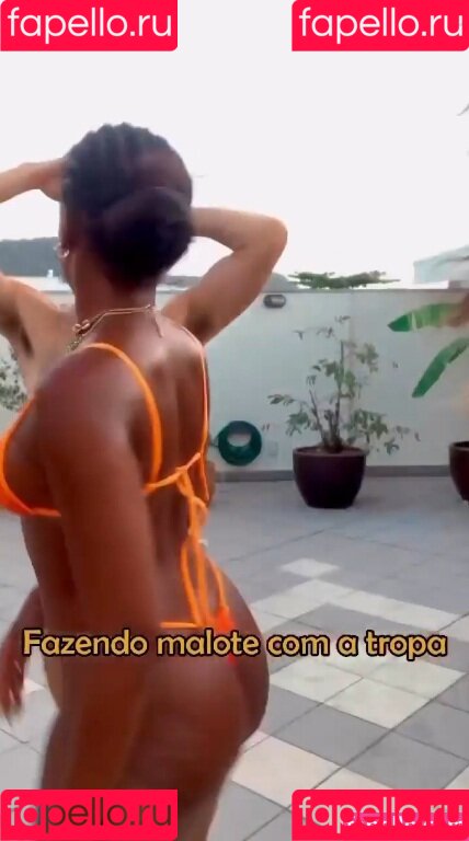 IZA Onlyfans Photo Gallery 