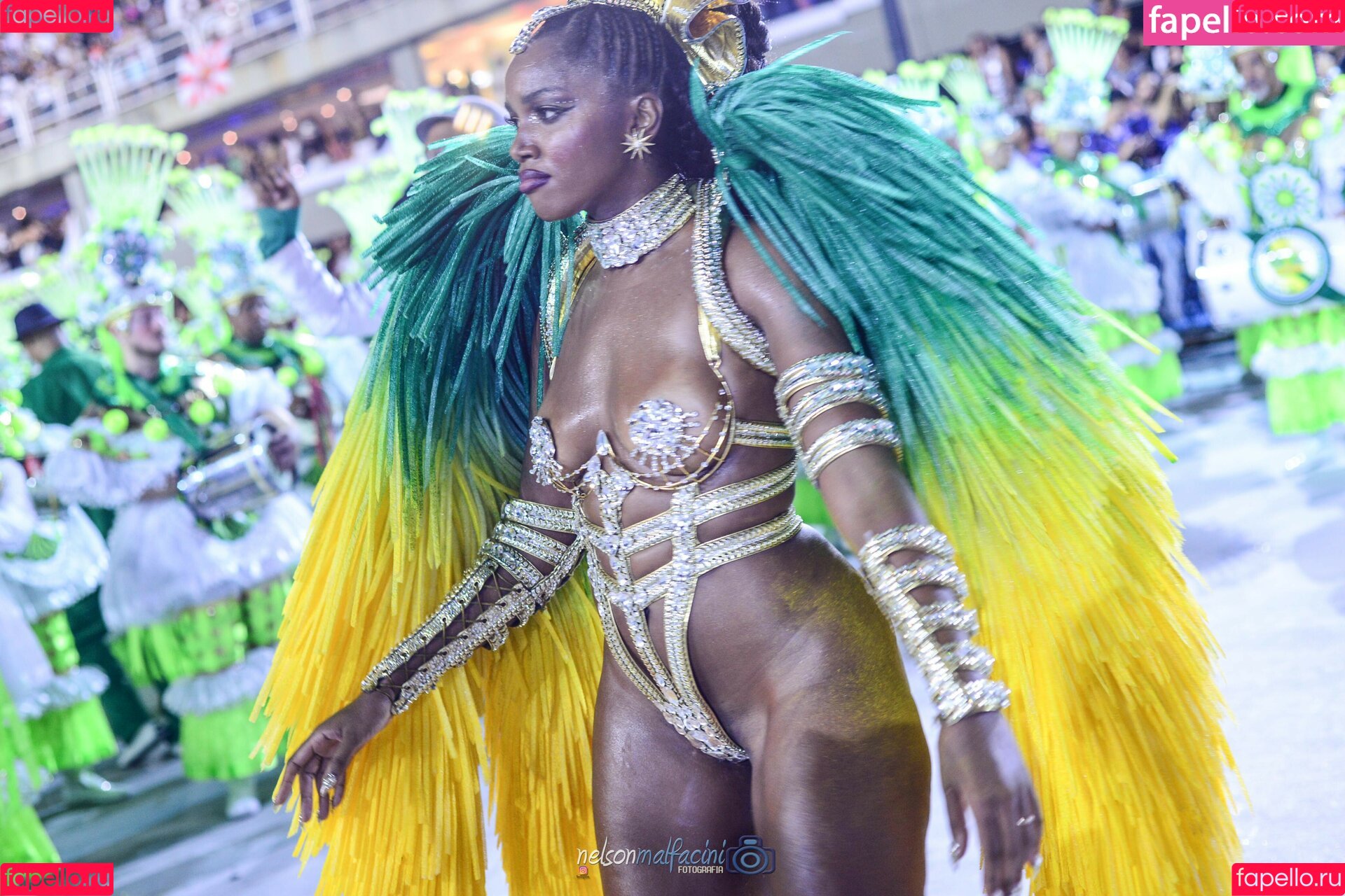 IZA Onlyfans Photo Gallery 