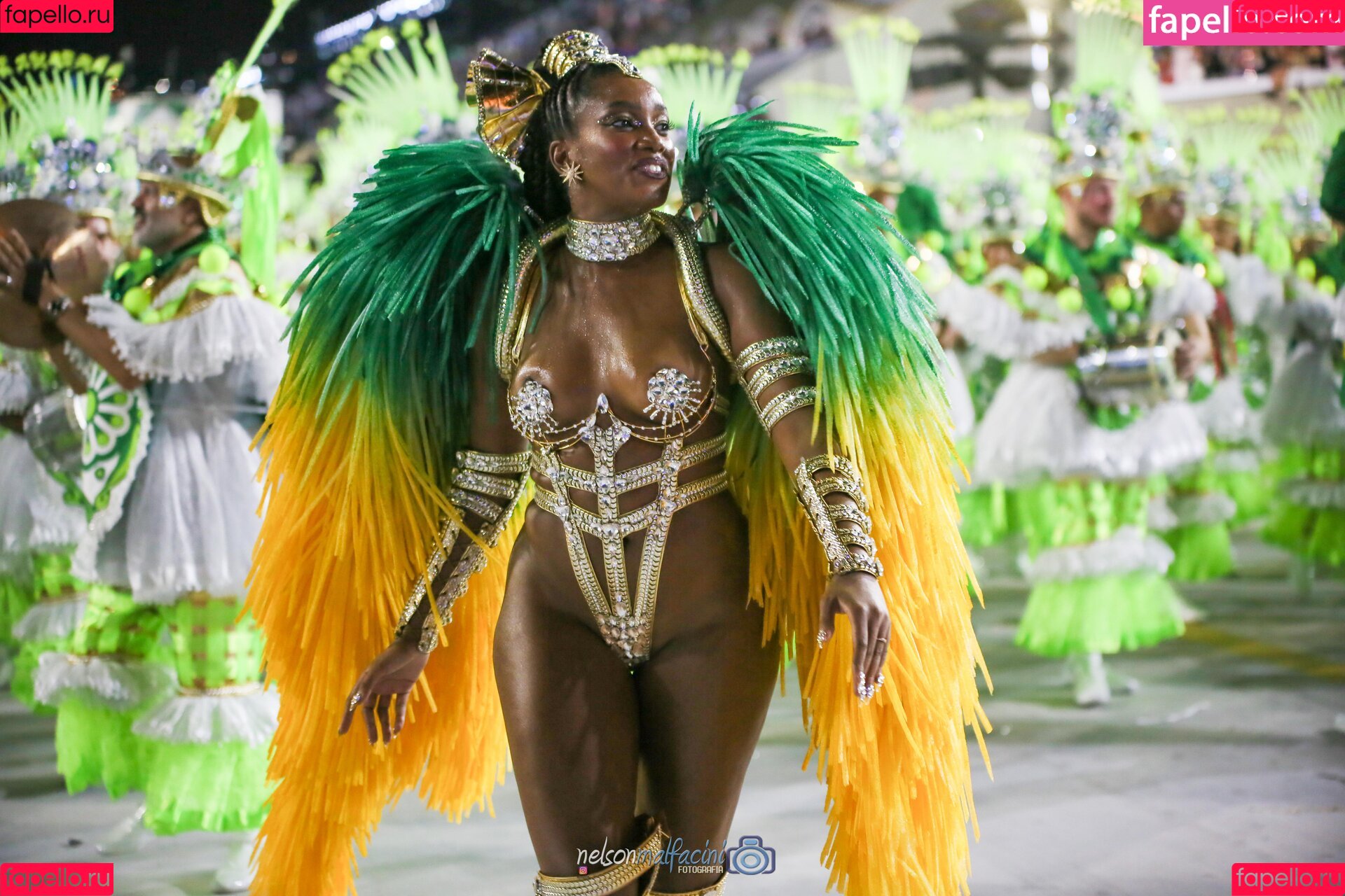 IZA Onlyfans Photo Gallery 