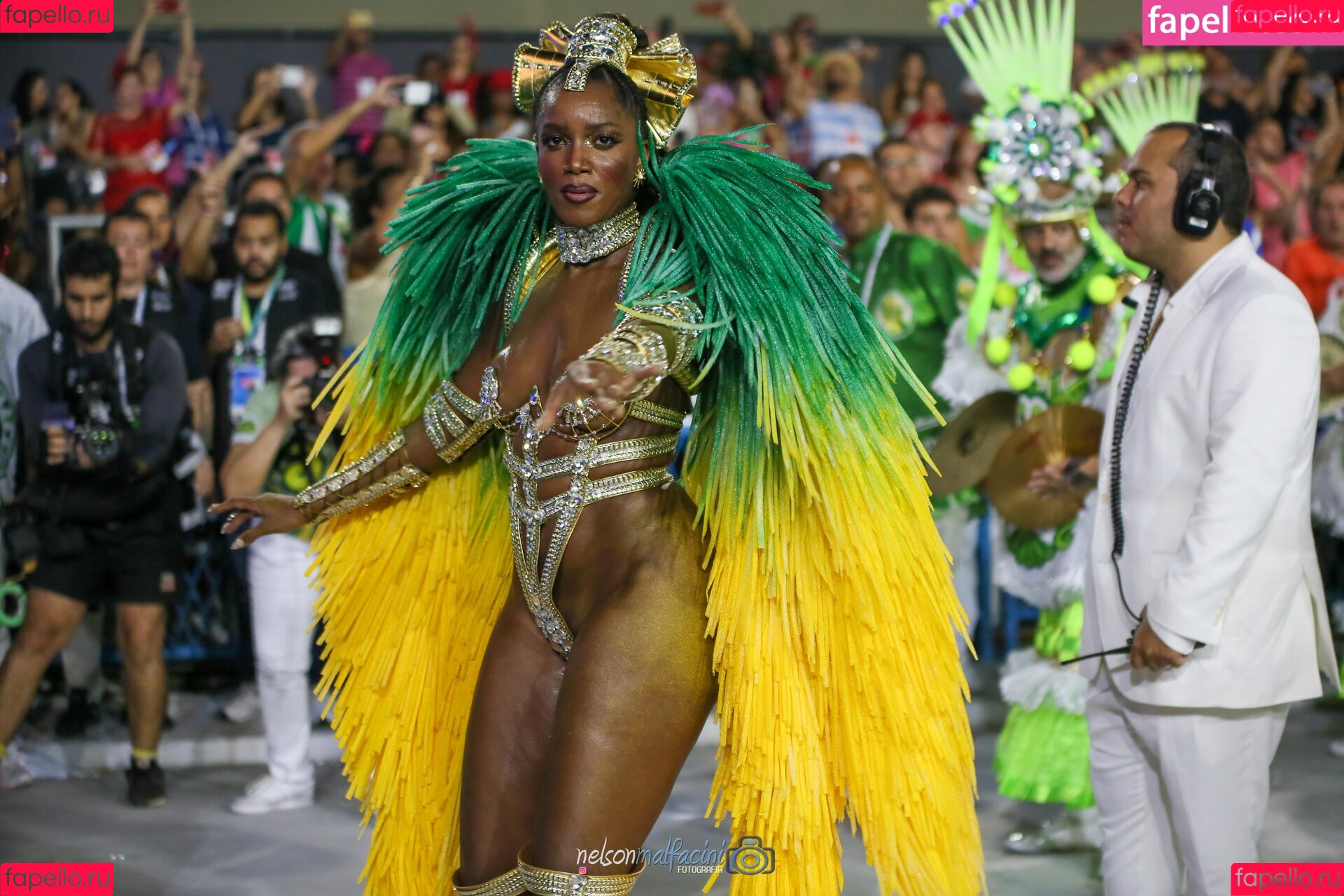 IZA Onlyfans Photo Gallery 