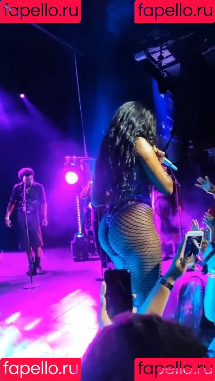 IZA Onlyfans Photo Gallery 