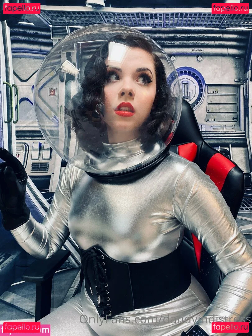 dandyindistress Onlyfans Photo Gallery 