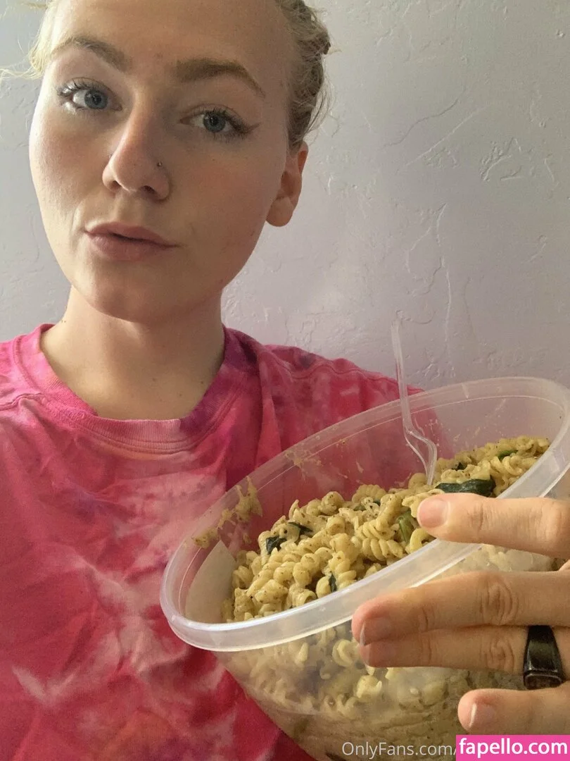 blondefeedee Onlyfans Photo Gallery 