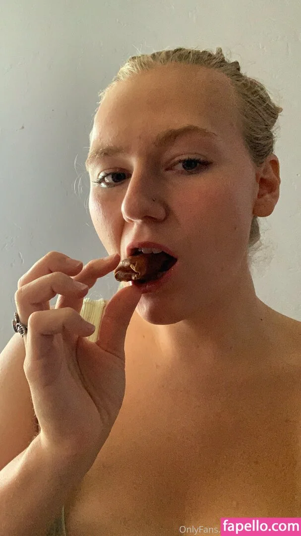 blondefeedee Onlyfans Photo Gallery 