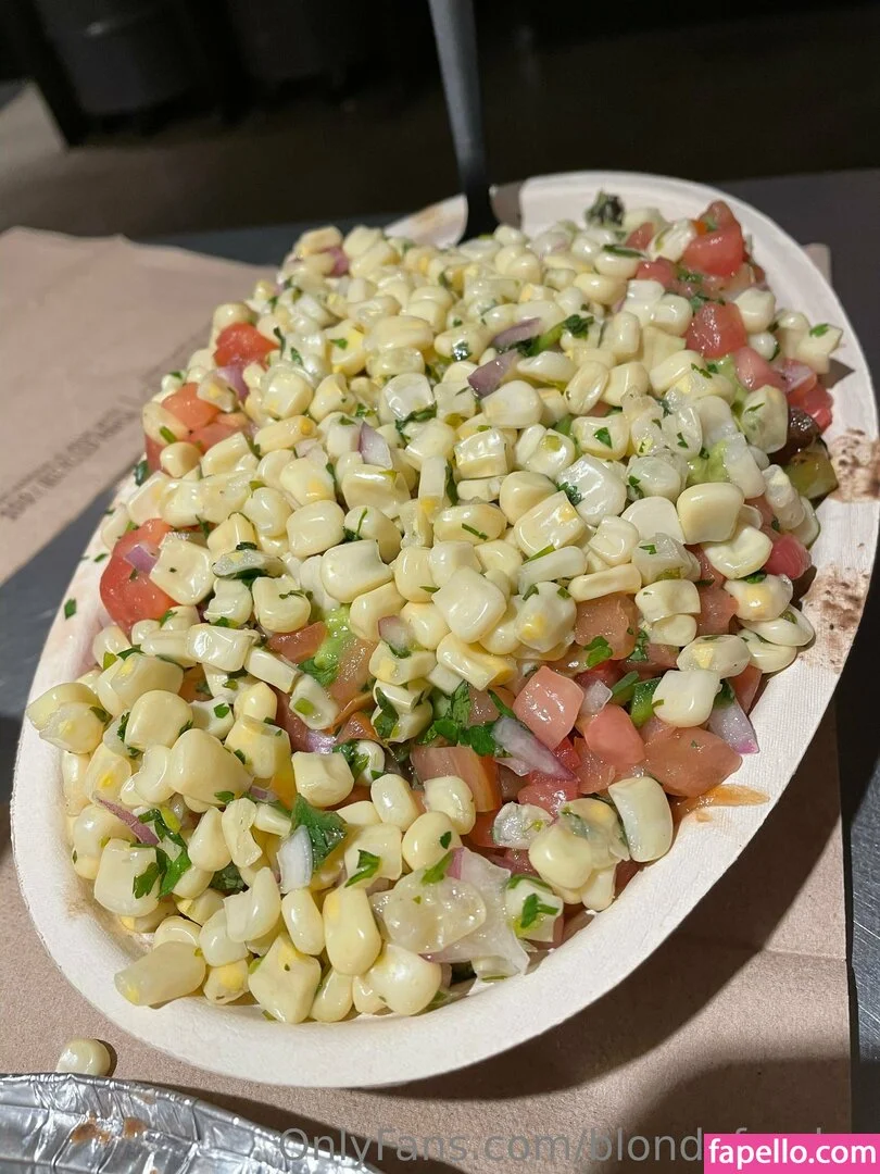 blondefeedee Onlyfans Photo Gallery 