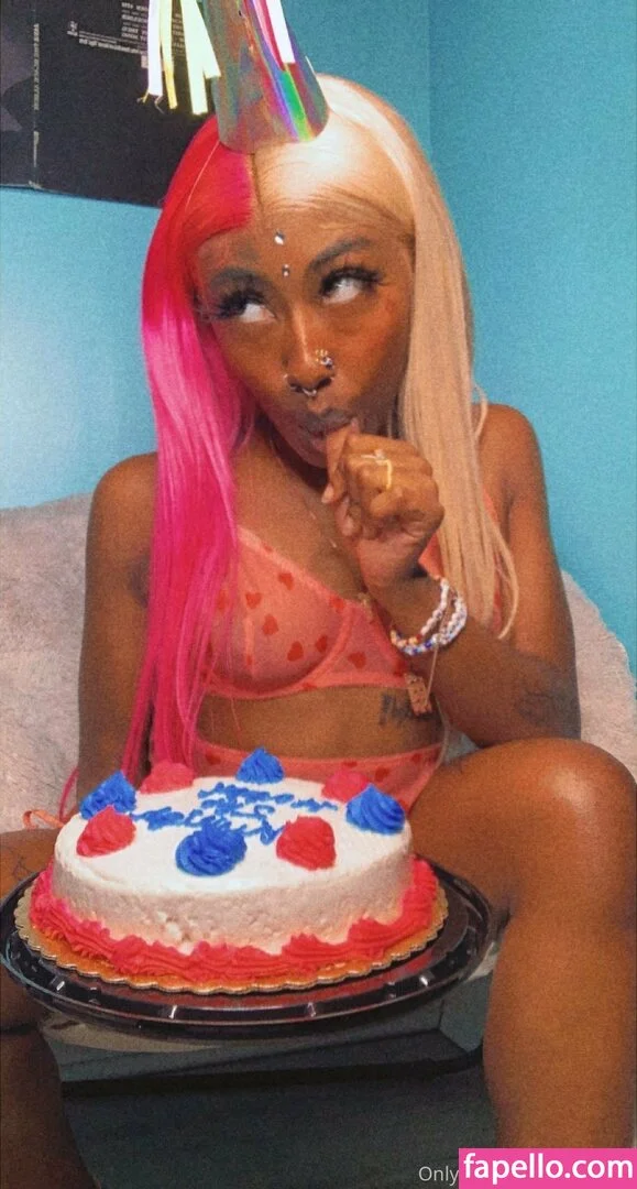 b4dakeez Onlyfans Photo Gallery 