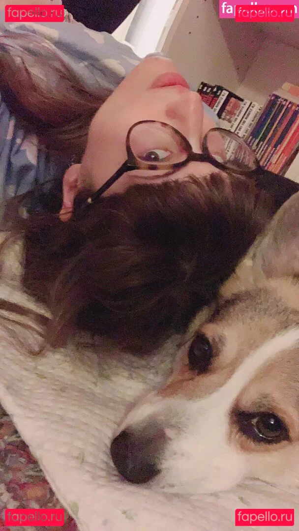 Aril's Chest Onlyfans Photo Gallery 