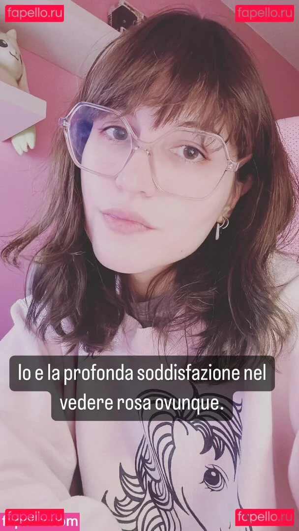 Aril's Chest Onlyfans Photo Gallery 