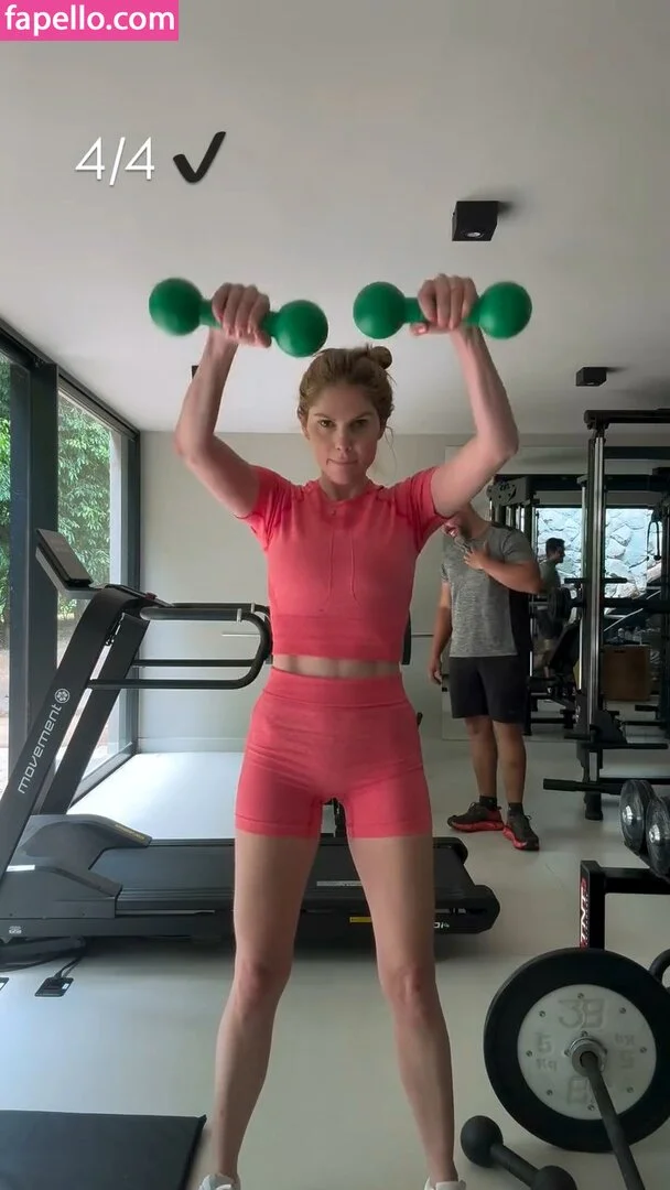 Barbara Evans Onlyfans Photo Gallery 