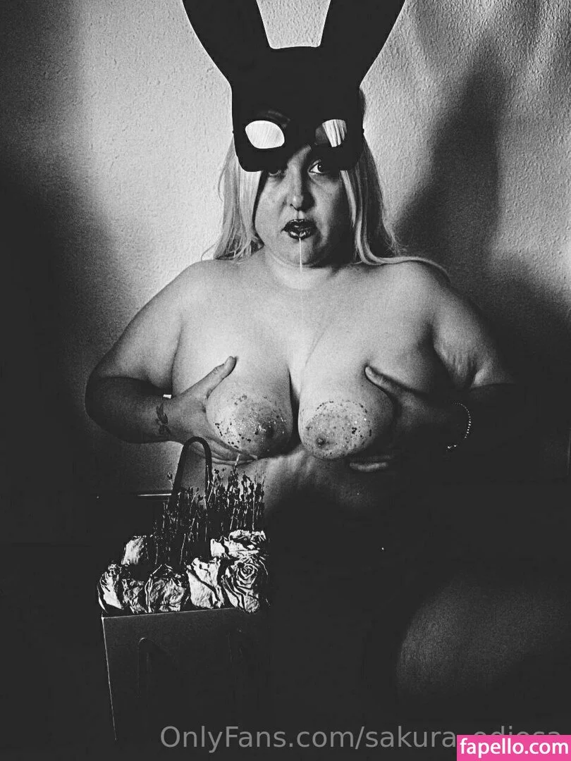 sakura_odiosa Onlyfans Photo Gallery 