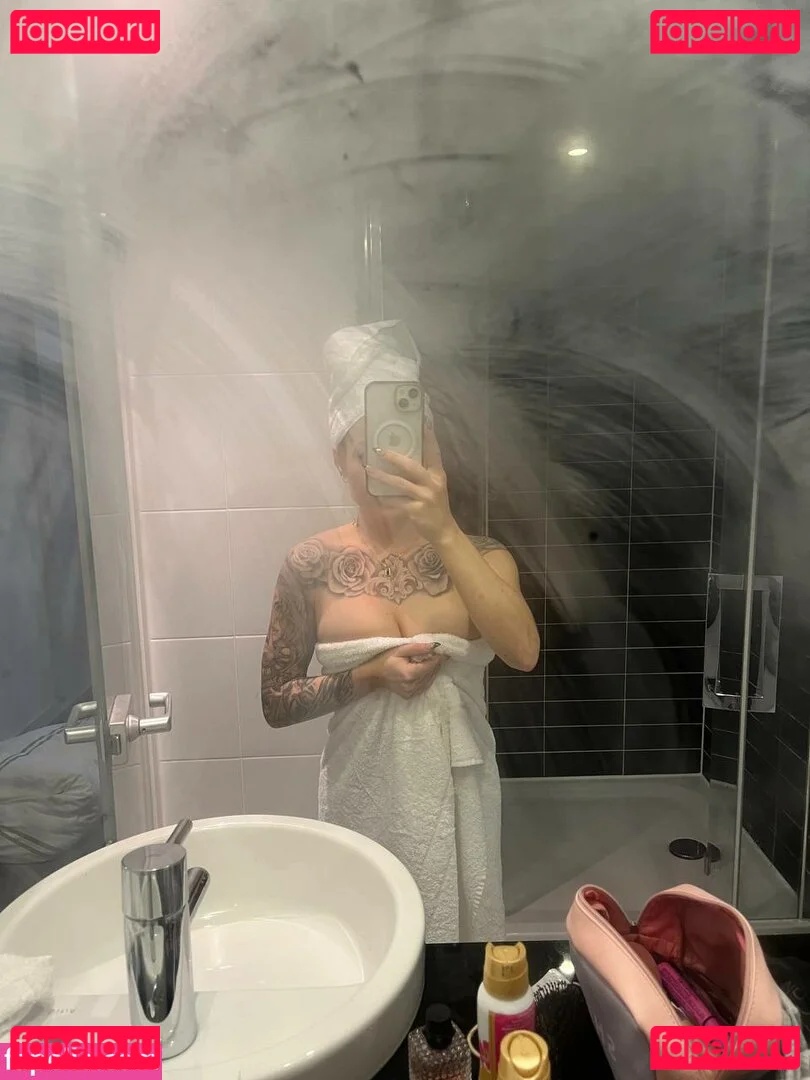 Nurselayla Onlyfans Photo Gallery 