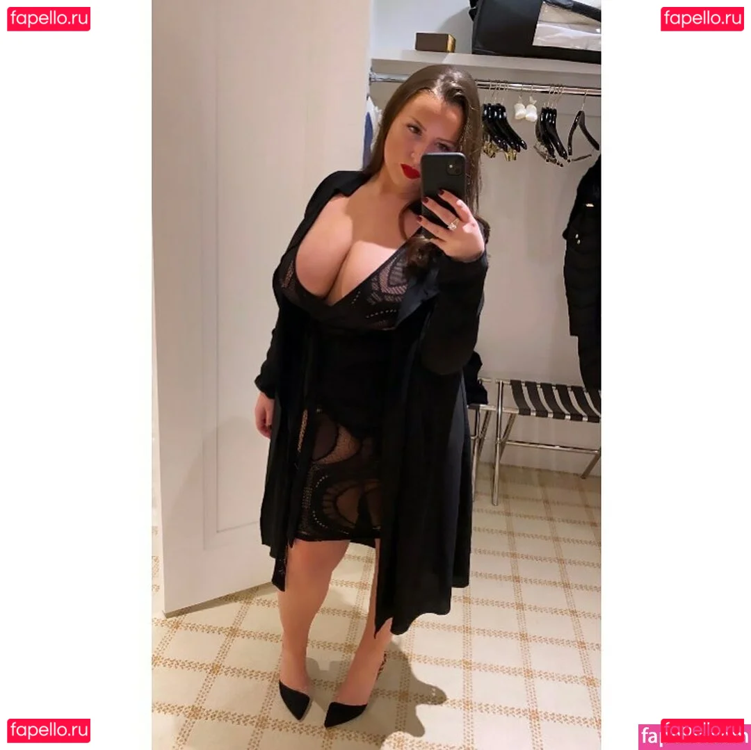 Lizzy Maguire Onlyfans Photo Gallery 