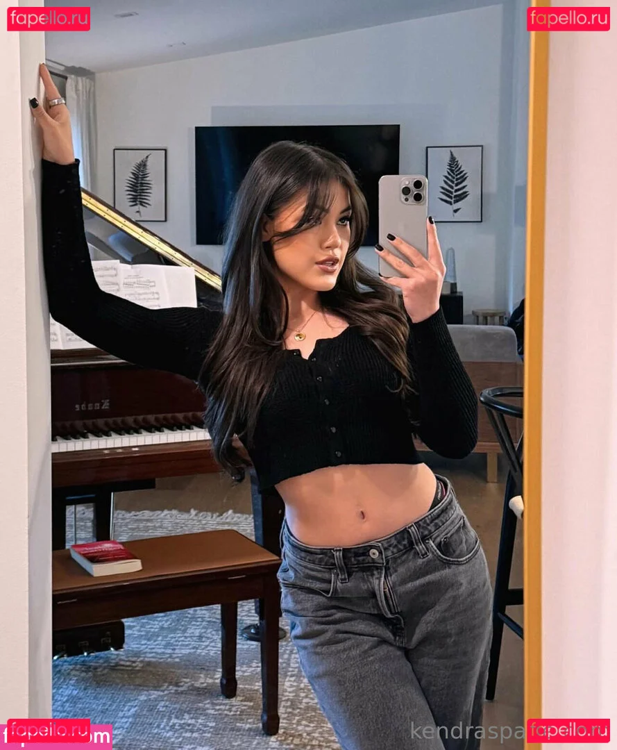 kendraspade Onlyfans Photo Gallery 