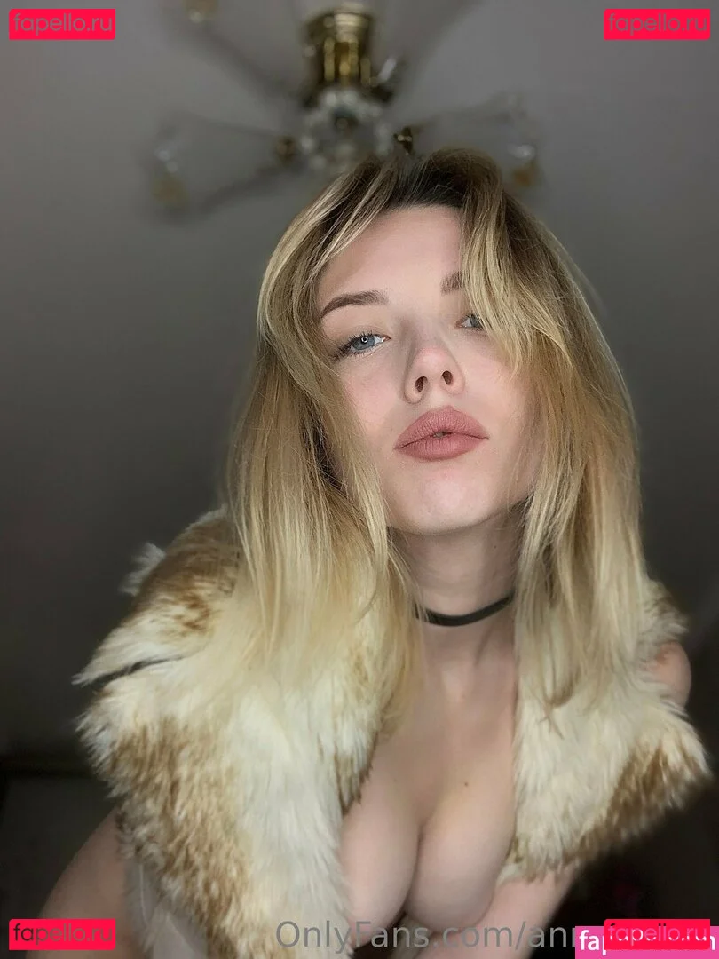 annamyaw Onlyfans Photo Gallery 