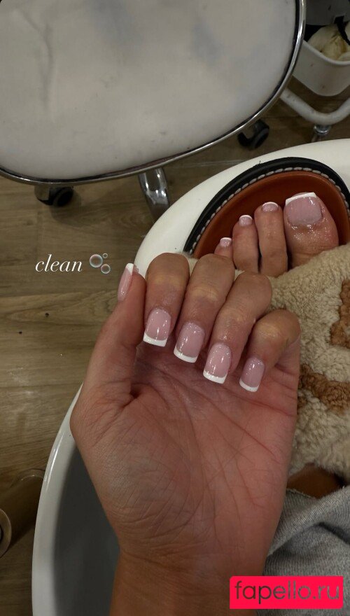 Chloe Veitch Onlyfans Photo Gallery 