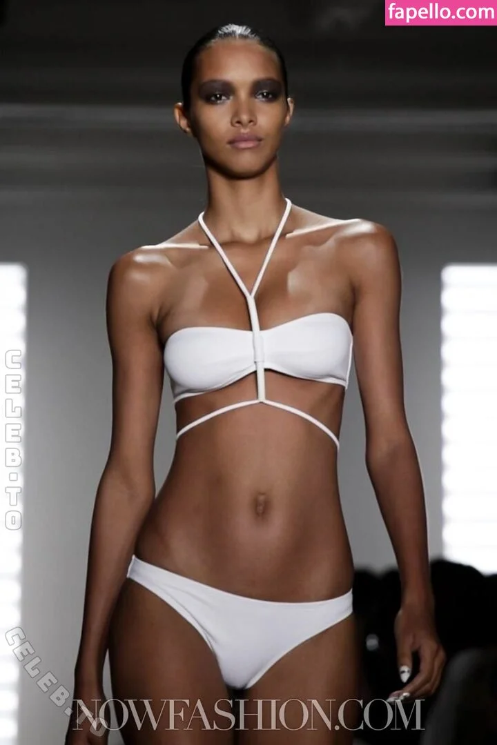 Lais Ribeiro Onlyfans Photo Gallery 