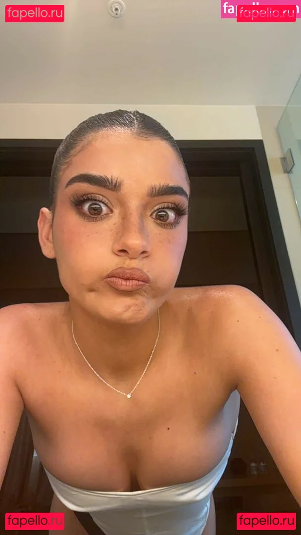 Dixie D'Amelio Onlyfans Photo Gallery 