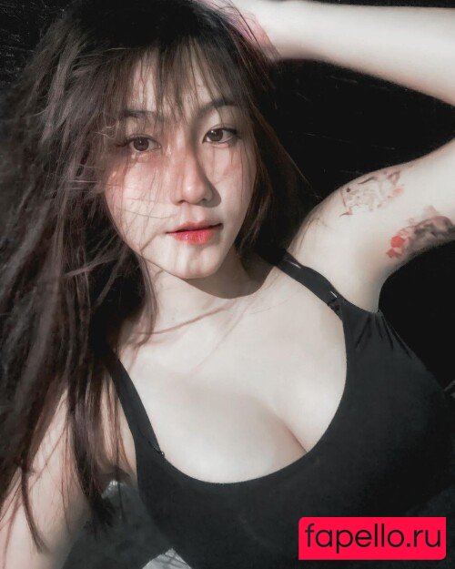 f_manatsanan Onlyfans Photo Gallery 