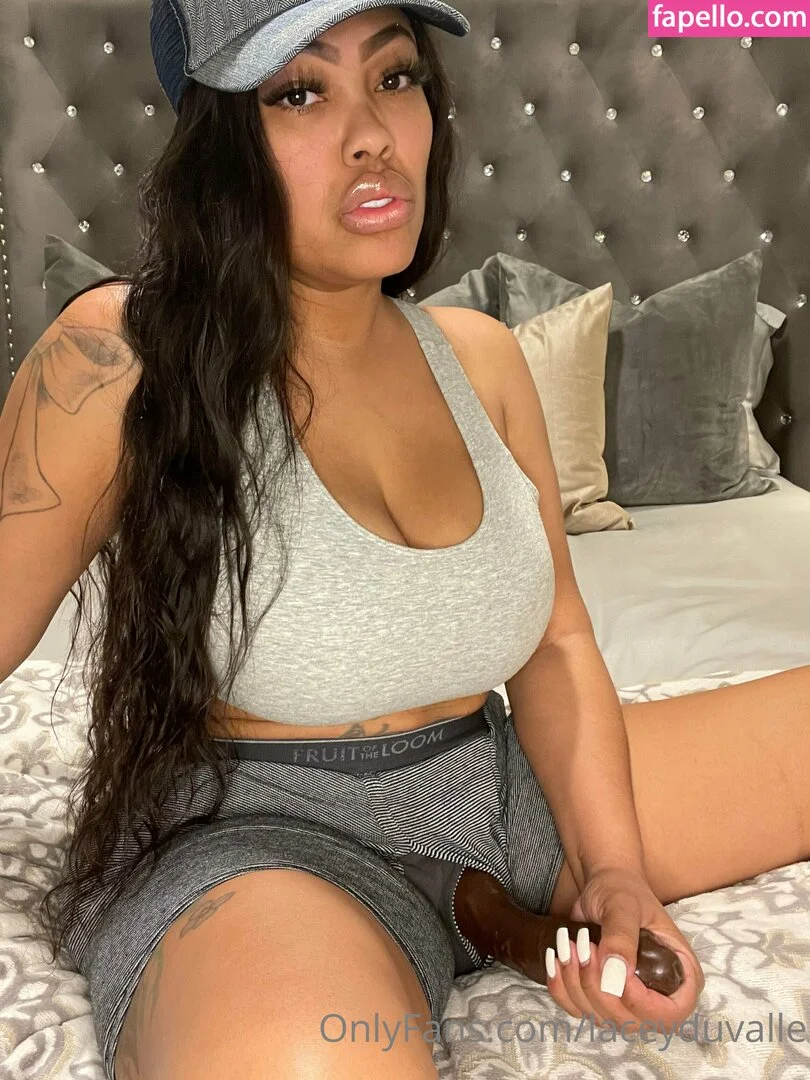 LaceyDuvalle Onlyfans Photo Gallery 