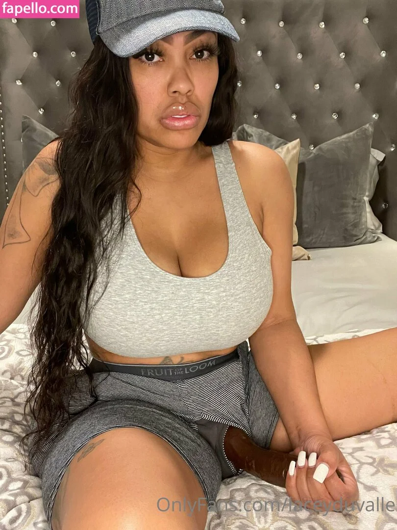 LaceyDuvalle Onlyfans Photo Gallery 