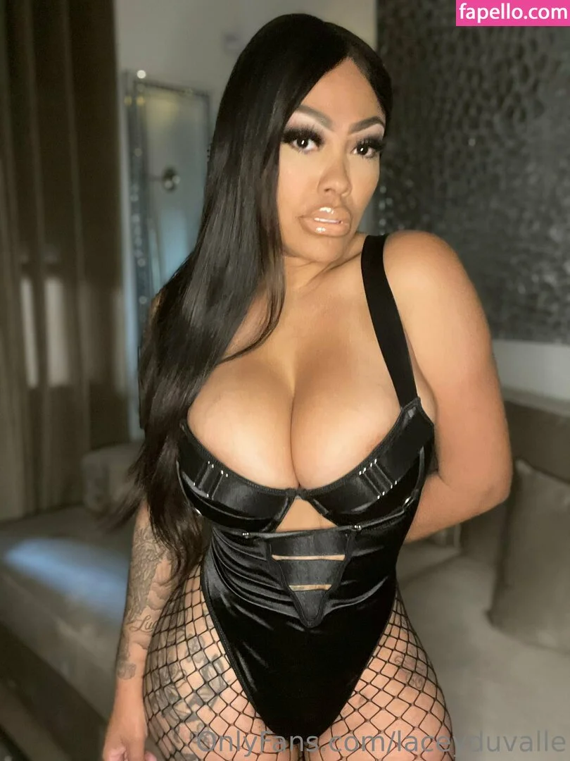 LaceyDuvalle Onlyfans Photo Gallery 