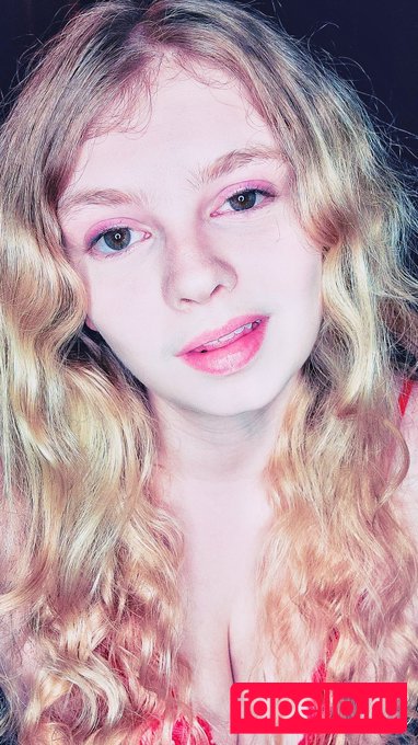 lyrictiana Onlyfans Photo Gallery 